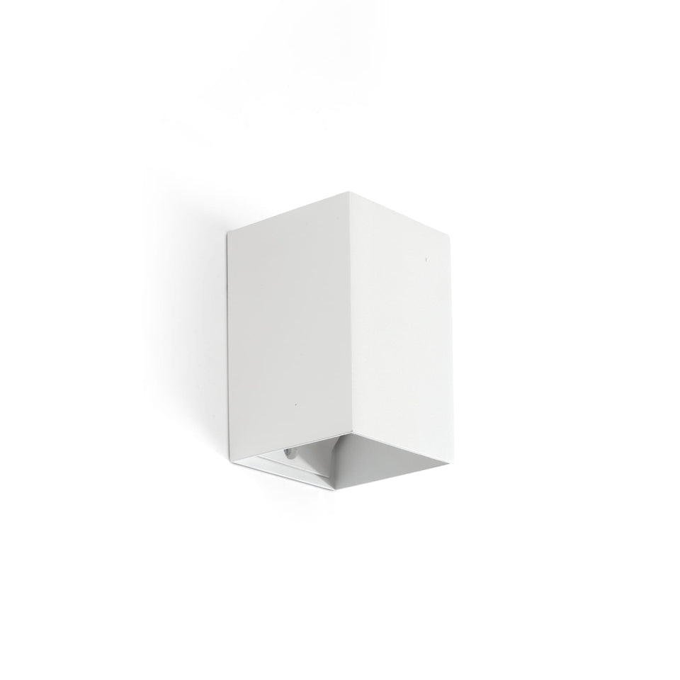 Modelo 3D interactivo y realidad aumentada de Aplique de Pared LUNE Cuadrado 8 cm GU10 LED 8W FARO