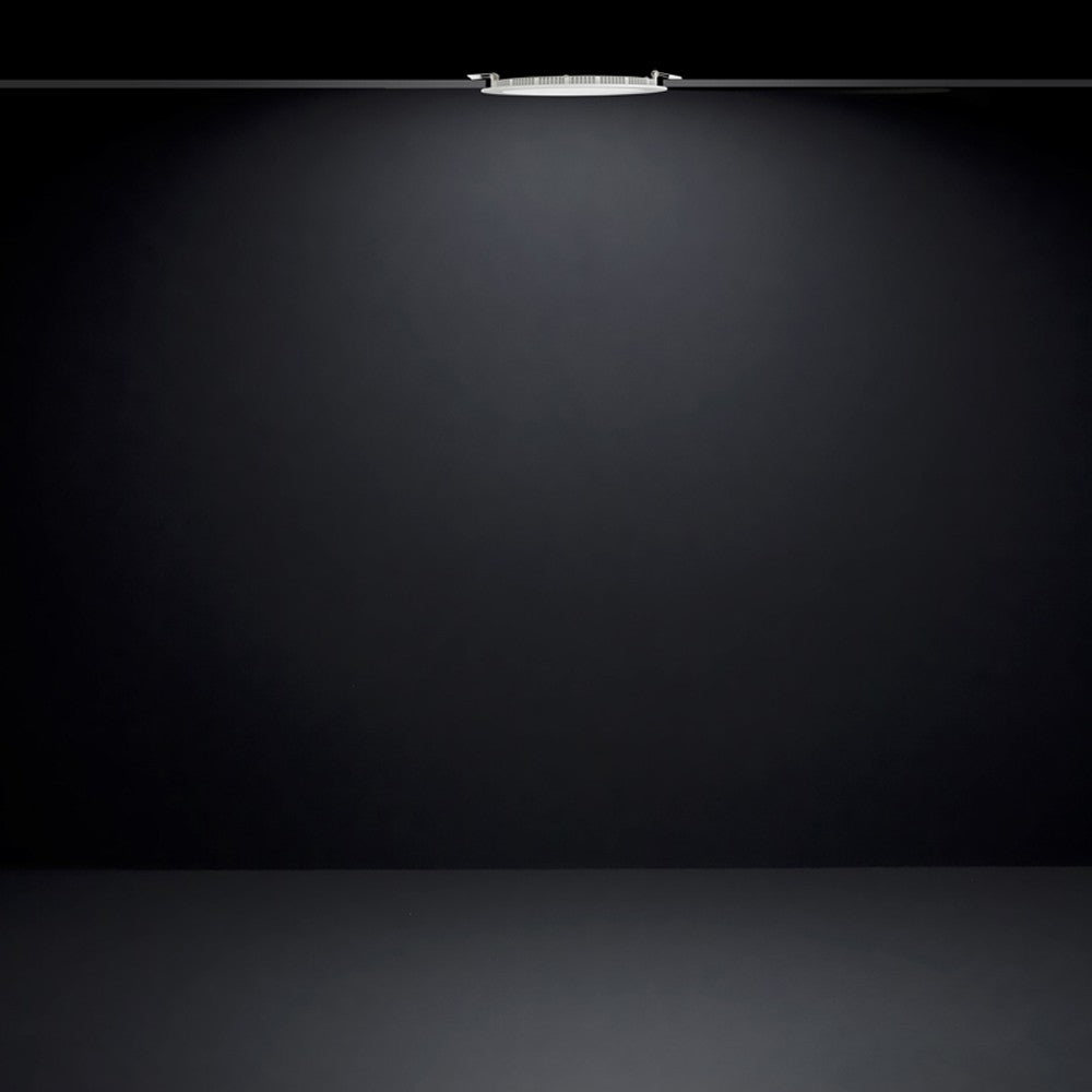 Luminaria empotrable moderna ideal para cocinas y baños