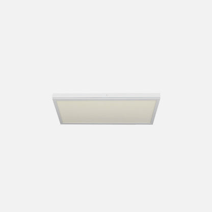 Iluminación LED moderna y funcional, ideal para oficinas y espacios comerciales