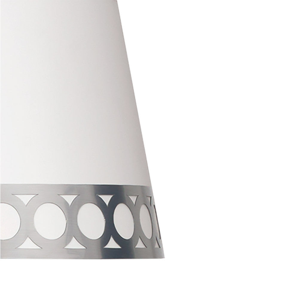 Pantalla Dalia fabricada en metal color plata y textil blanco
