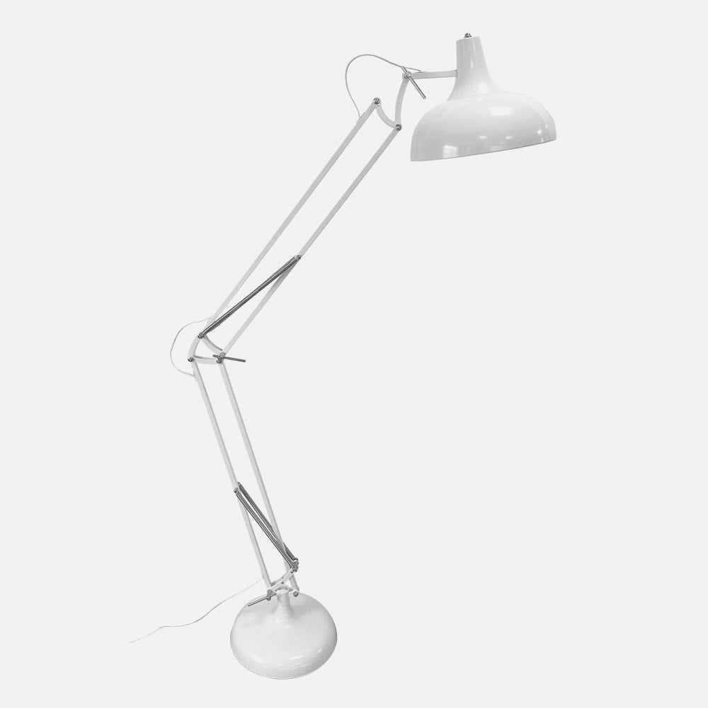 Lámpara de pie articulada con altura de 163 cm para iluminar con precisión