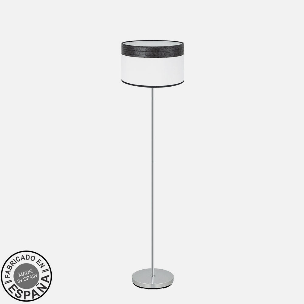 Lámpara Cloe fabricada en metal cromado y textil color madera negra y blanco