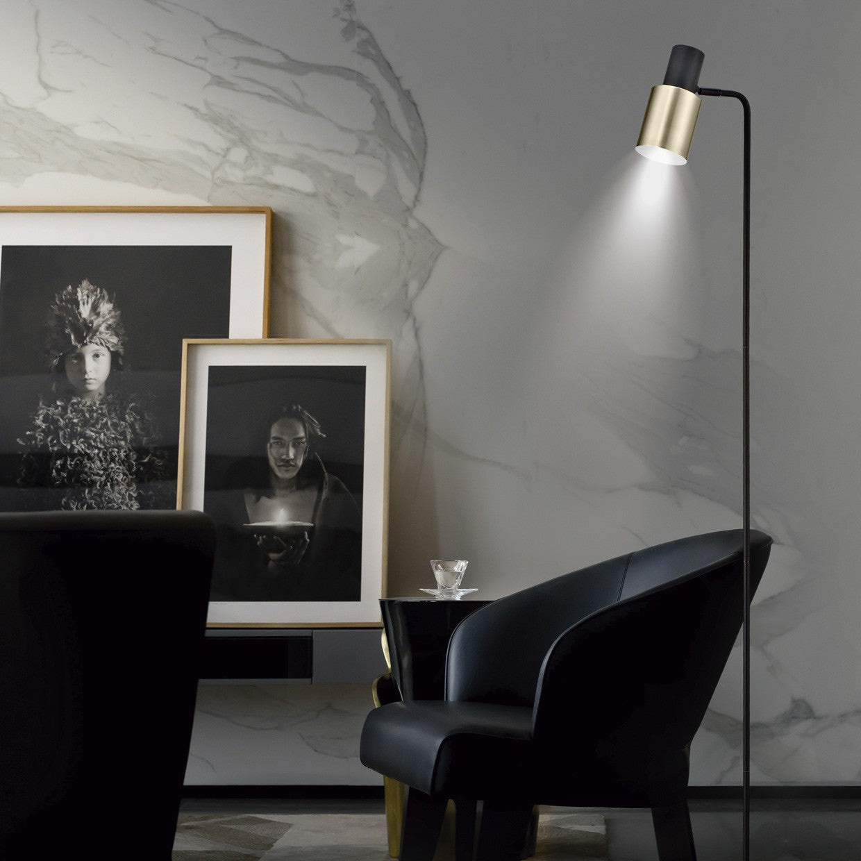 Medidas pie salón Maena negro-latón AJP/Alemar Ref. 10895 - LuzGuru.com
