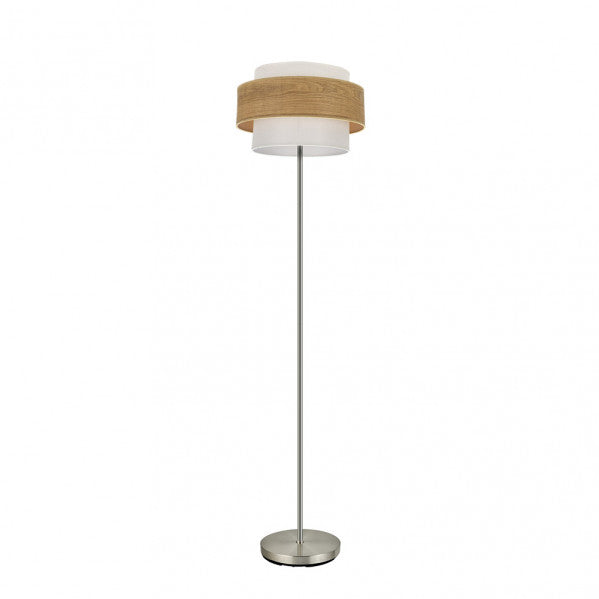 Pie de salón Myriam de Fabrilamp en níquel y madera clara, diseño moderno para iluminar tu hogar. luzguru.com