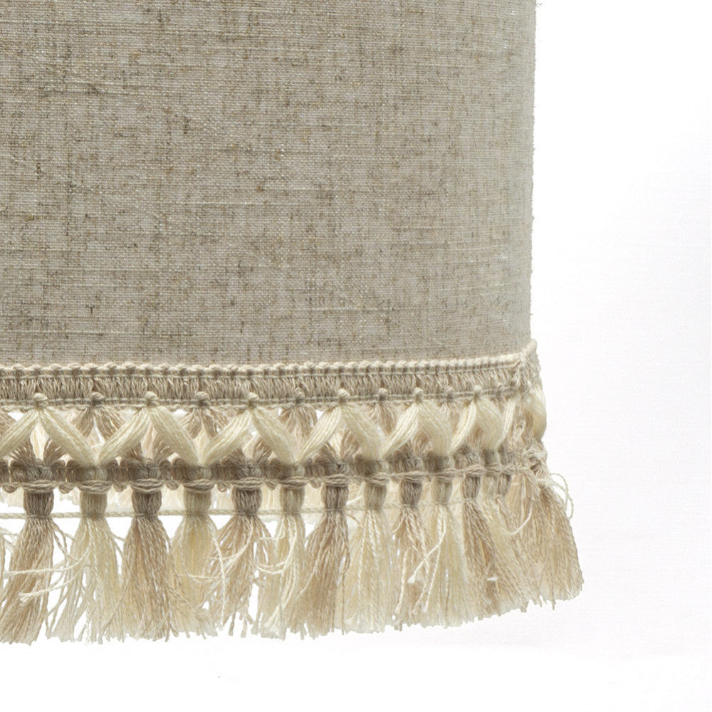 Lámpara de pie Vera fabricada en metal con acabado de cuero beige y pantalla textil de lino