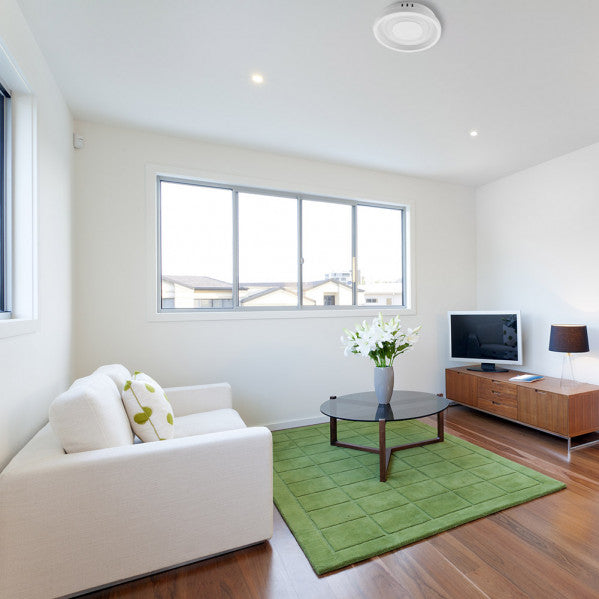 Plafón LED Elma Blanco 20W, detalle del diseño, iluminación eficiente y brillante.