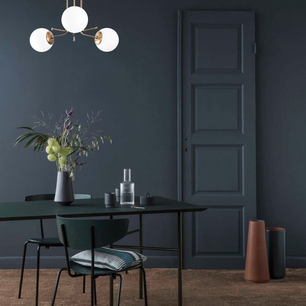 Lámpara de techo dorada elegante ideal para salón