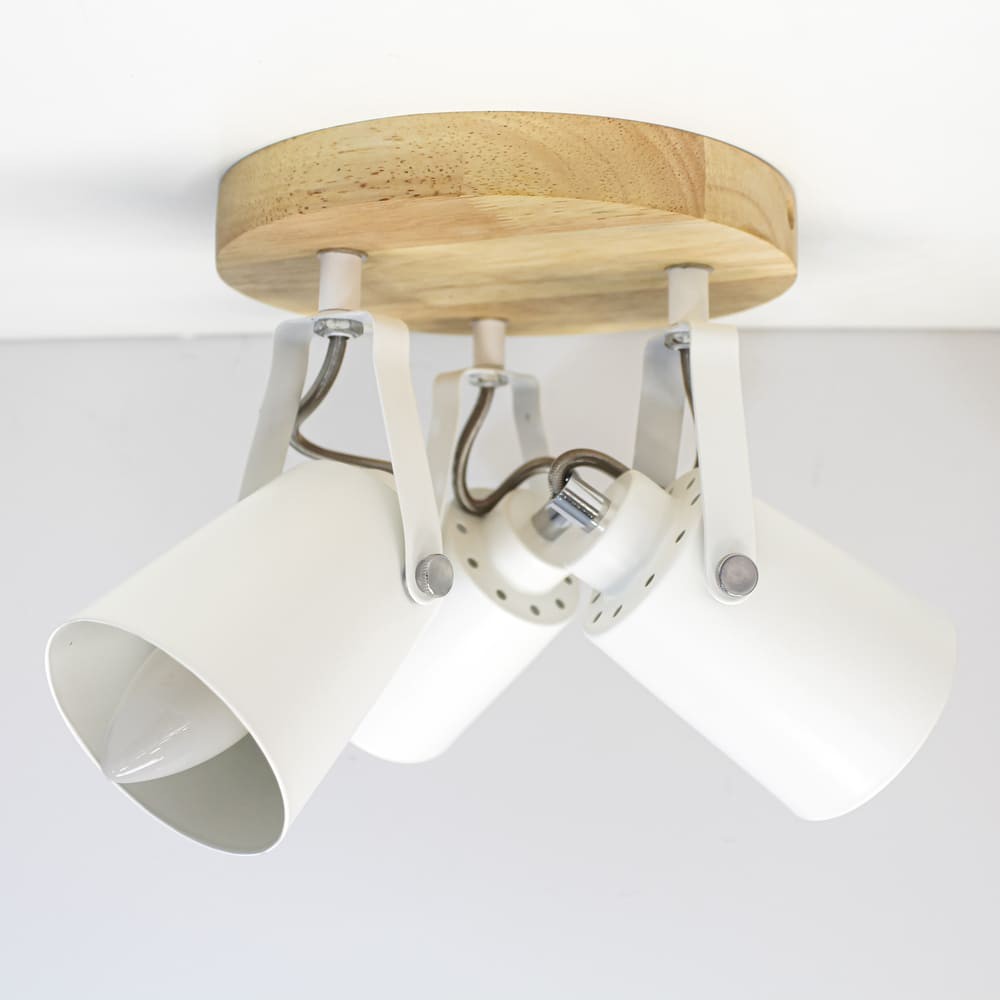 Plafón Dera fabricado en Madera color Natural y Aluminio Blanco