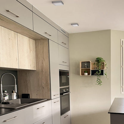 Plafón LED con 480 lúmenes para una iluminación eficiente