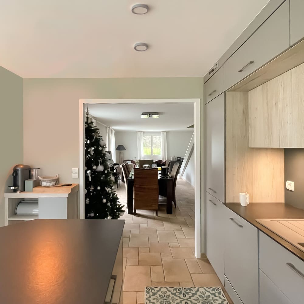 Plafón LED con 480 lúmenes para iluminación eficiente