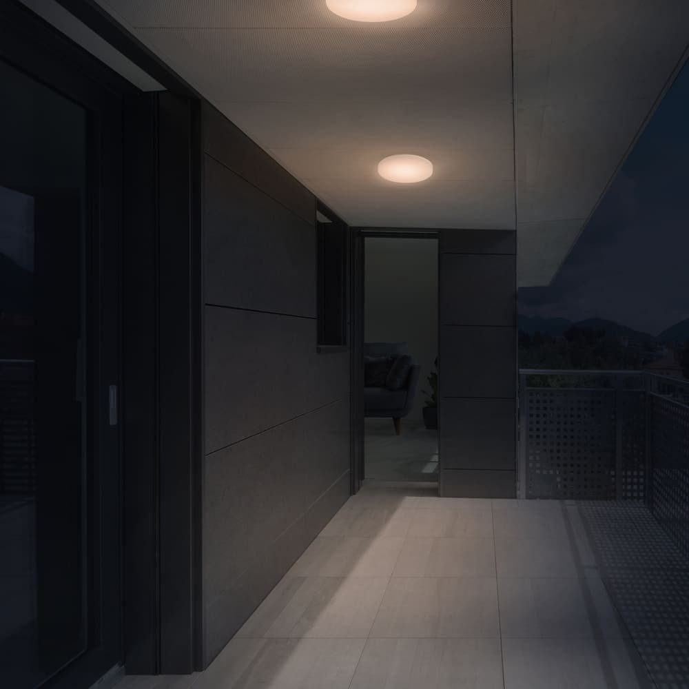 Luminaria de techo redonda ideal para balcones