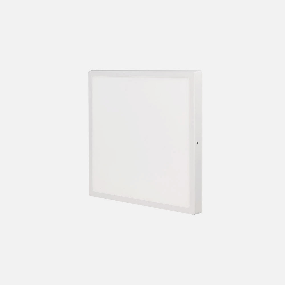 Iluminación LED moderna ideal para oficinas y espacios de trabajo