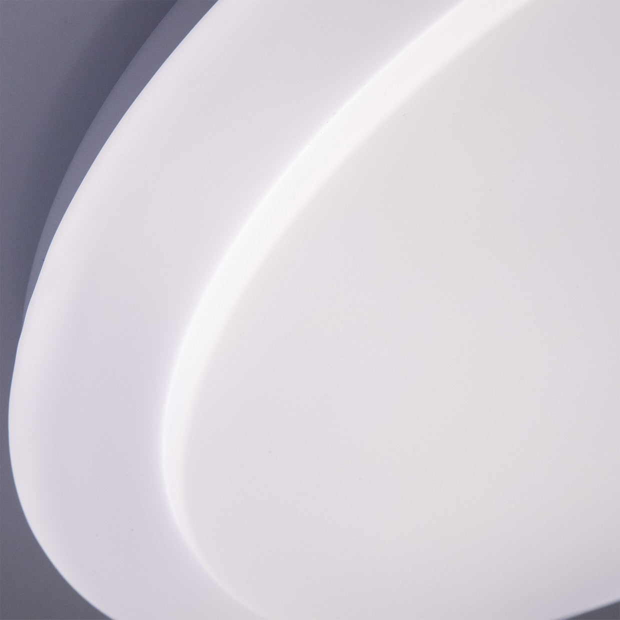 Plafón LED AJP Alemar Nuno Blanco (Ref. 11272): Dimensiones detalladas. Iluminación eficiente de 4800 lúmenes y 4000K.  Diseño moderno para tu hogar.  luzguru.com
