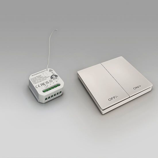 Set de Dimado Inalámbrico con Interruptor de Schuller (Set Dimado) en color Blanco con receptor y pulsador cinético - Ref 600811.
