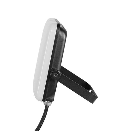 Proyector LED Destello con protección IP65 contra polvo y agua para mayor durabilidad.