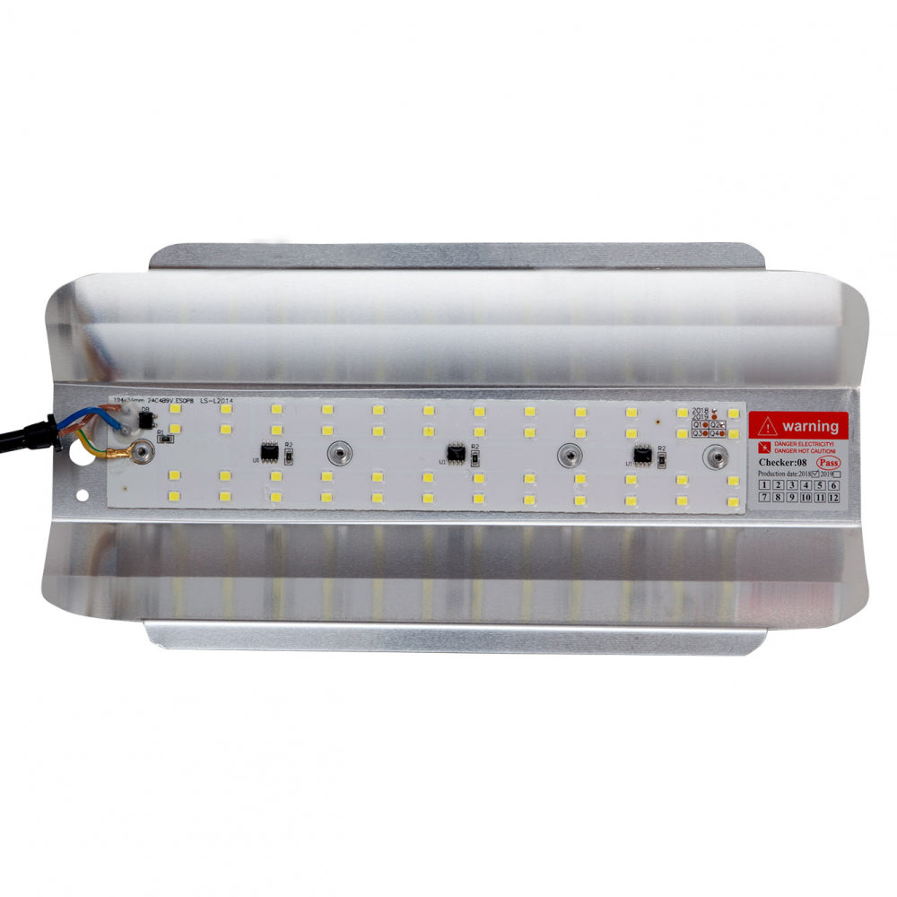 Proyector LED Fabrilamp / Abrila fabricado en metal color níquel, ideal para exteriores