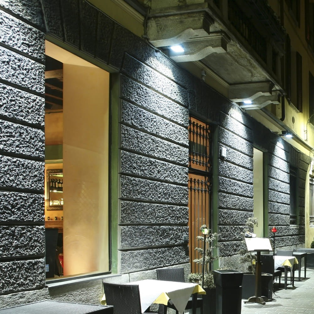 Proyector LED Luxek con protección IP65 contra agua y polvo