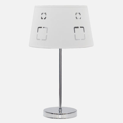 Sobremesa Celaya fabricada en metal y textil, color blanco. Lámpara de diseño Fabrilamp / Abrila.
