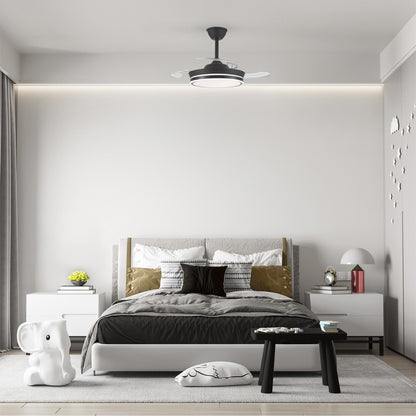 Ventilador fabricado en acero color negro con aspas de PC