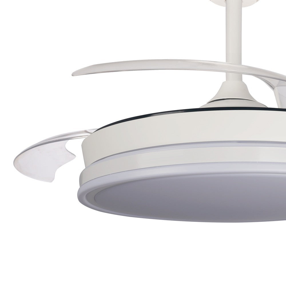 Elegante ventilador con aspas retráctiles ideal para salón