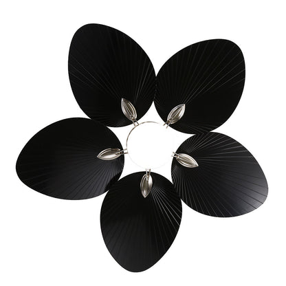 Elegante ventilador de techo níquel y negro ideal para interiores modernos