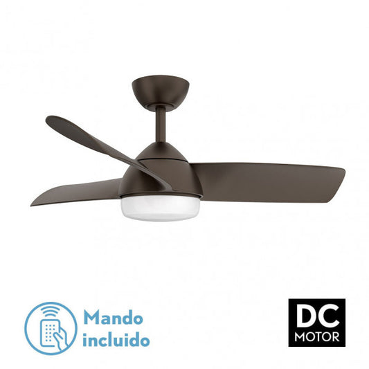 Ventilador de techo Haur marrón, vista frontal, mostrando sus 3 aspas y el diseño elegante.