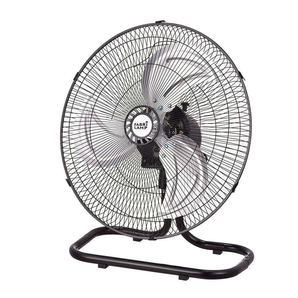 Ventilador RECIO fabricado en metal negro y aluminio plata con base pesada para estabilidad