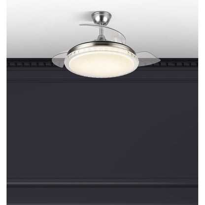 Moderno ventilador de techo con luz ideal para el salón