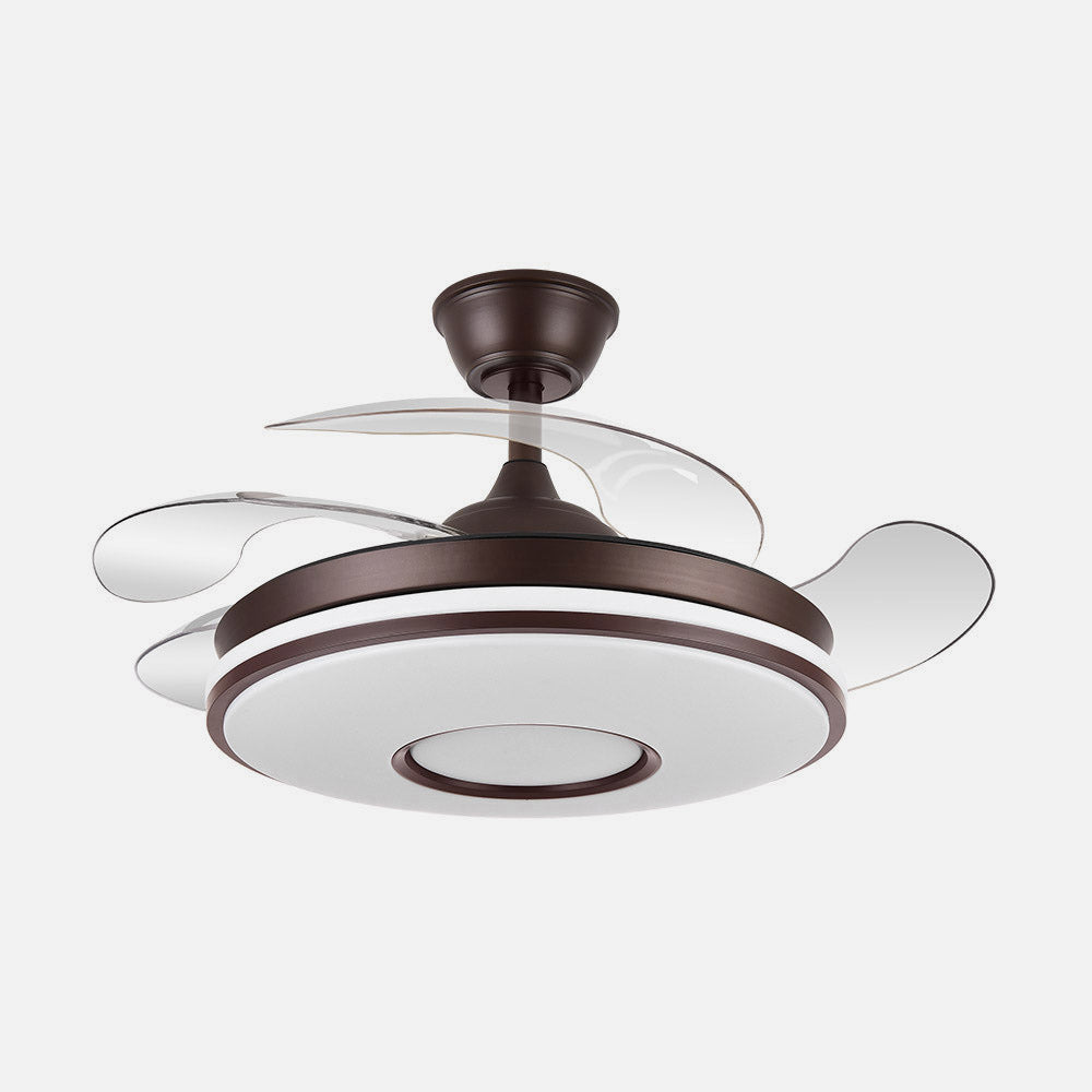 Elegante ventilador de techo con luz regulable ideal para el salón