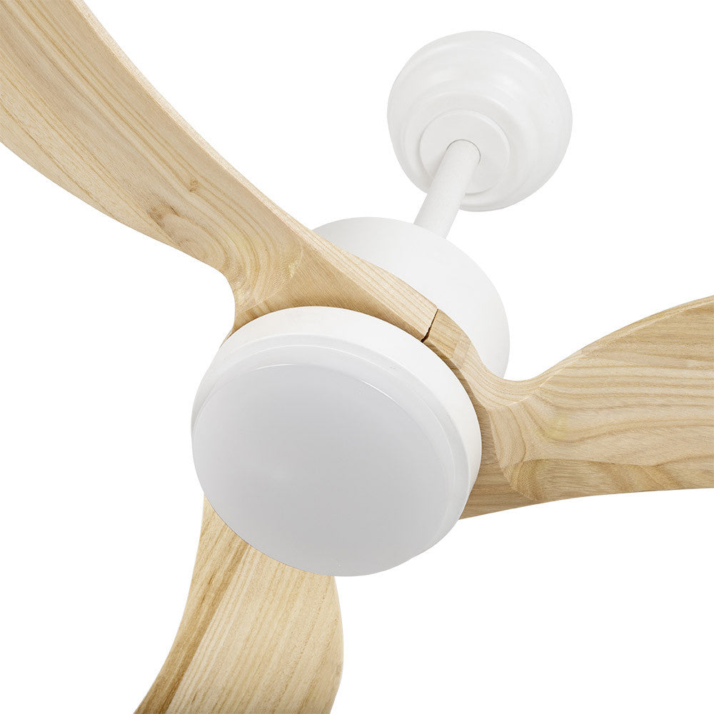 Ventilador Bembezar fabricado en Metal color Blanco y Haya