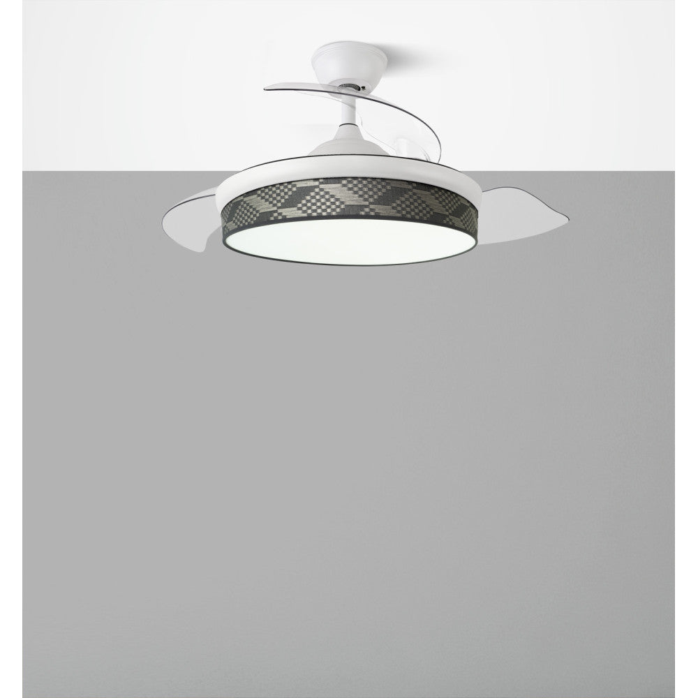 Elegante ventilador de techo blanco y gris ideal para el salón