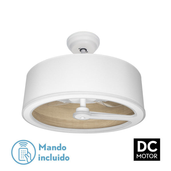 Ventilador de techo Tatiana DC 110W blanco y madera clara de Fabrilamp, vista frontal.