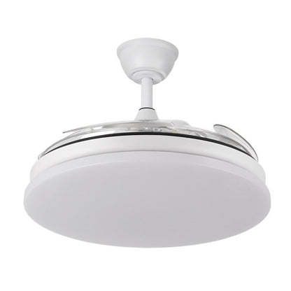 Ventilador de Techo Tridente 107 cm Blanco con Luz LED Fabrilamp instalada en ambiente decorativo de salón o dormitorio | Fabrilamp / Abrila