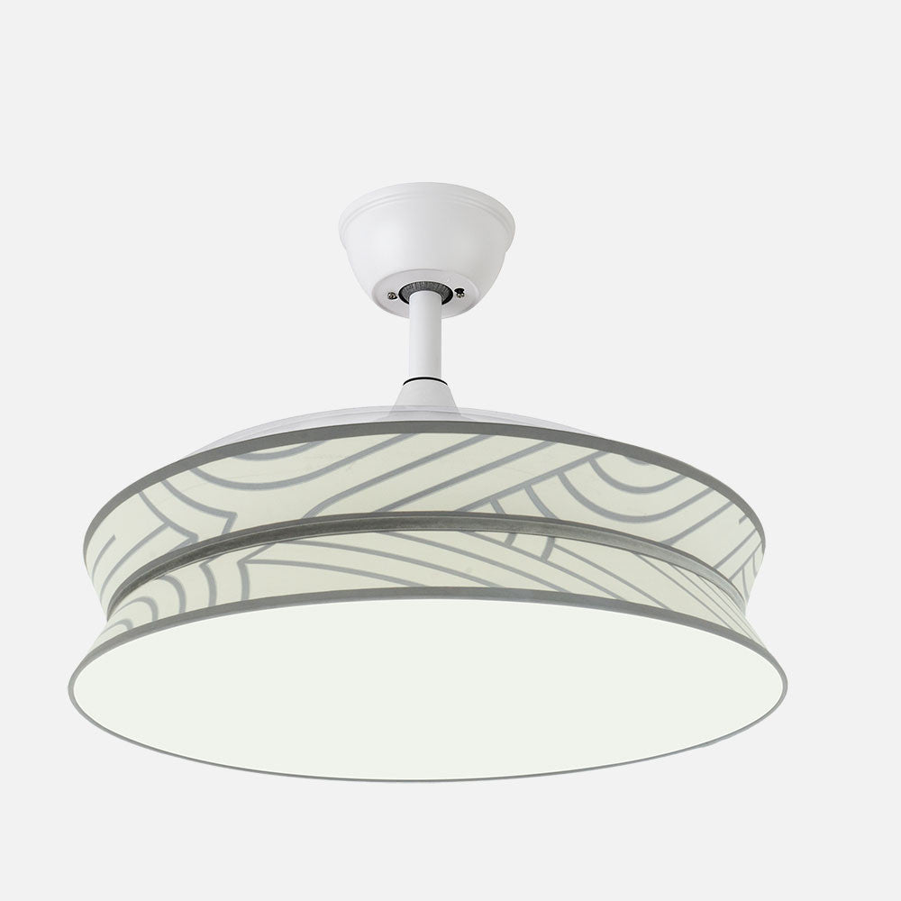 Ventilador de techo Decor fabricado en metal color blanco y plata