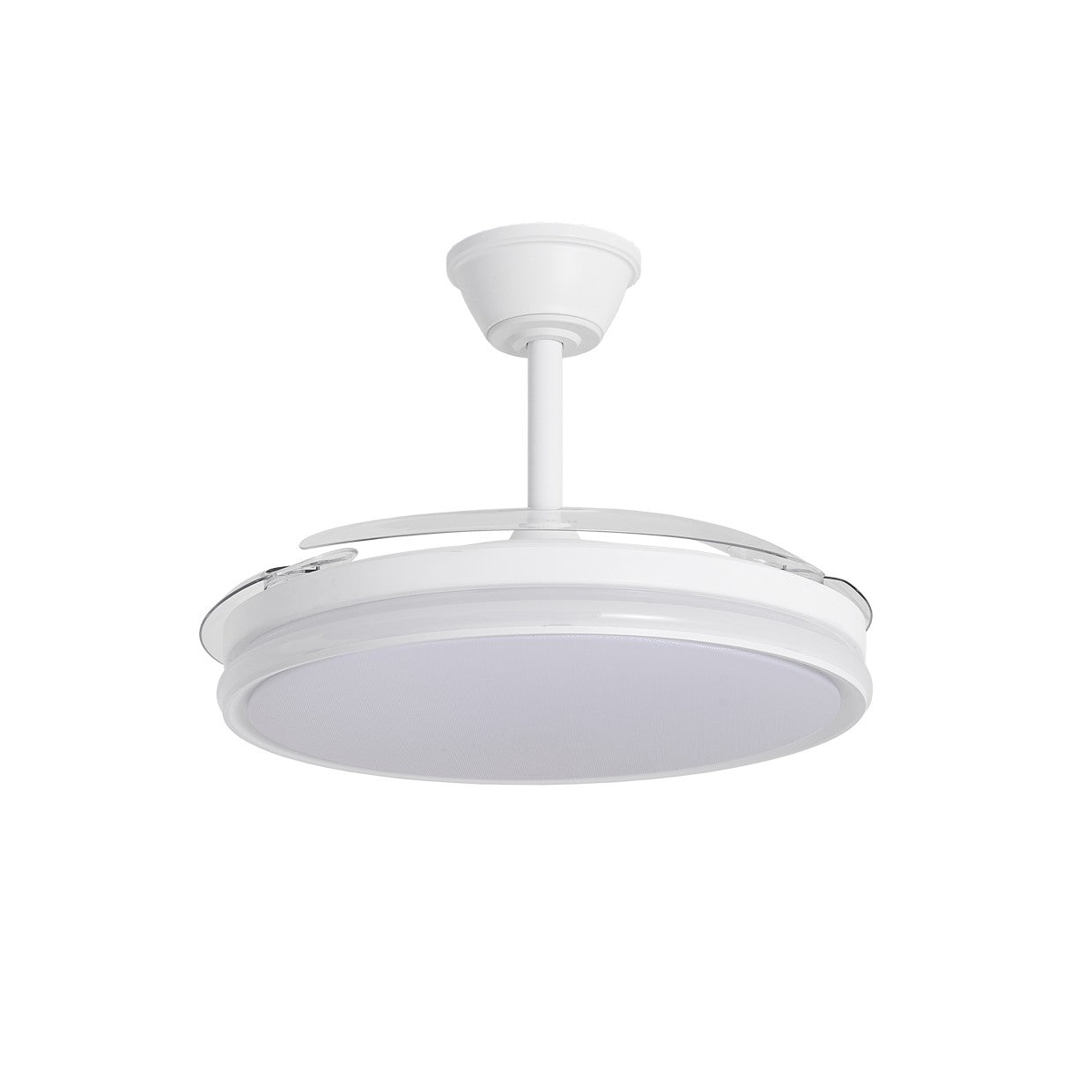 Ventilador de Techo Dublin Blanco AJP / Alemar instalado en un salón moderno, iluminando el espacio