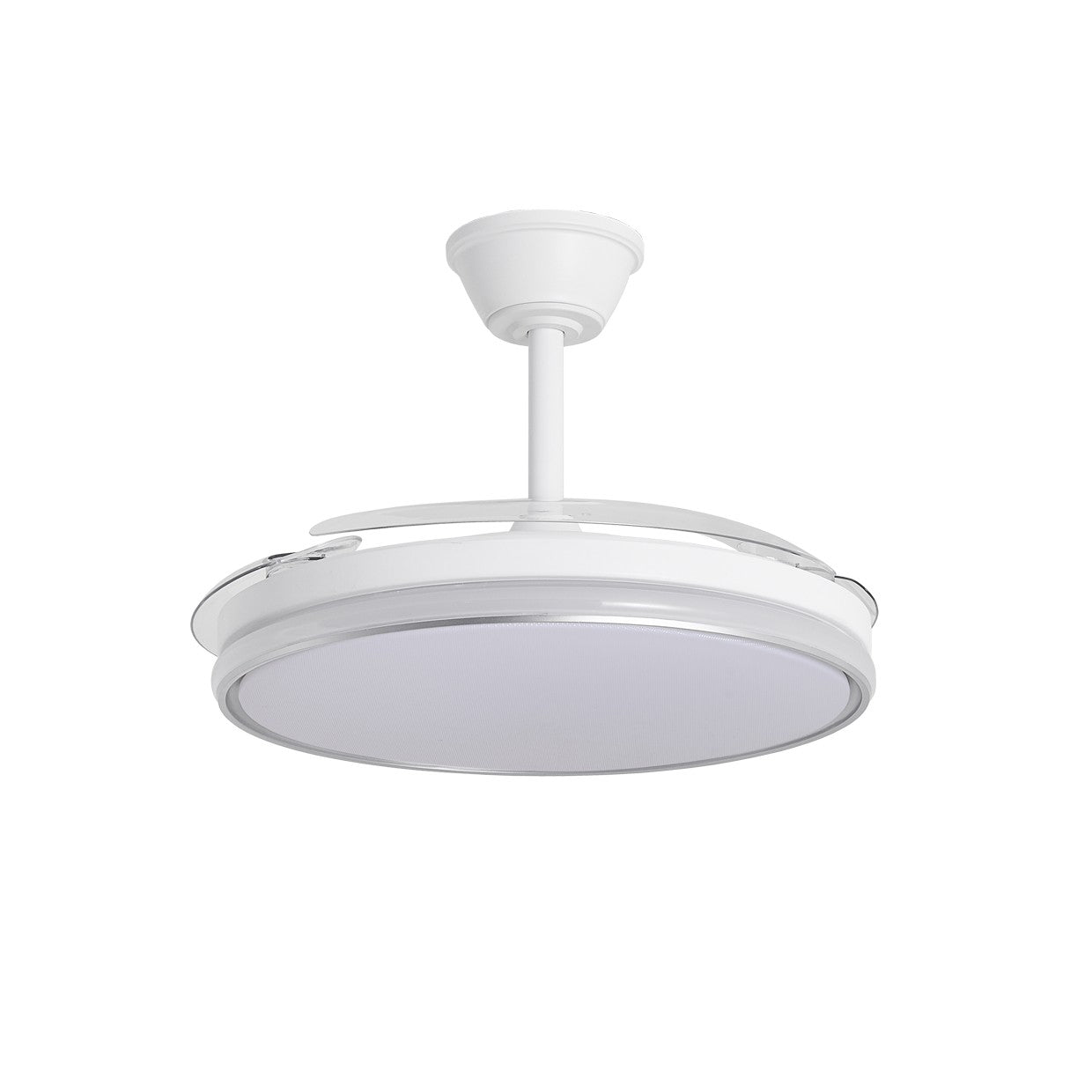 Detalle de las aspas de ABS del Ventilador Dublin Plata y su acabado en plata