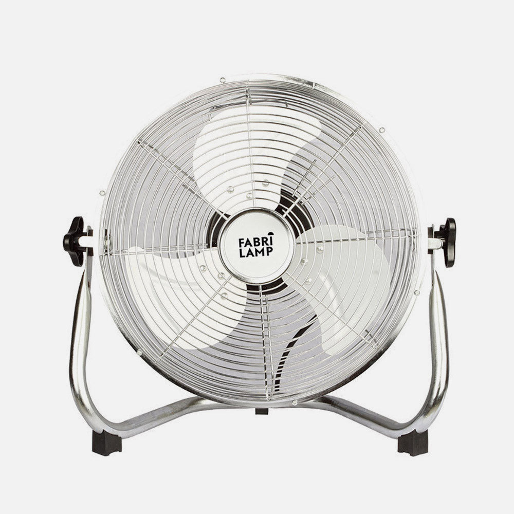 Ventilador Libis fabricado en Metal color Cromo, ideal para refrescar tu taller