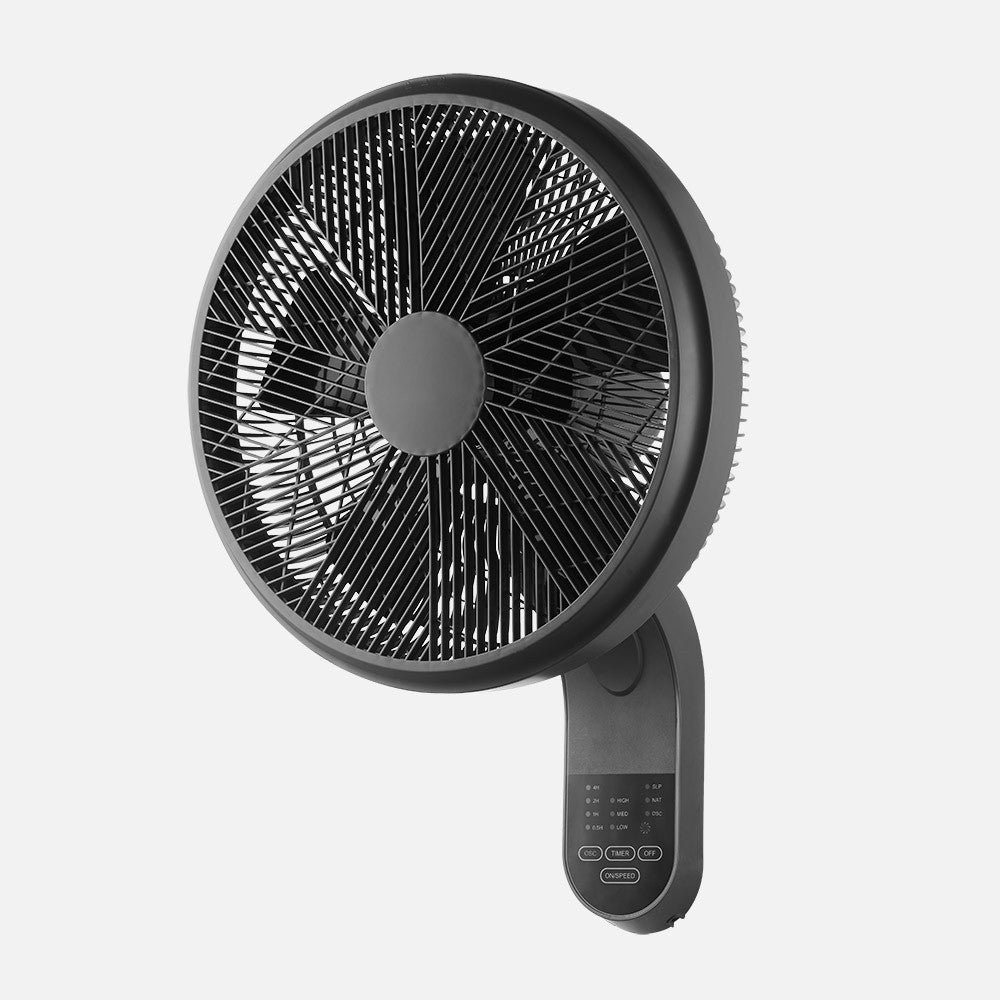 Ventilador de pared Aloha fabricado en metal negro con mando a distancia