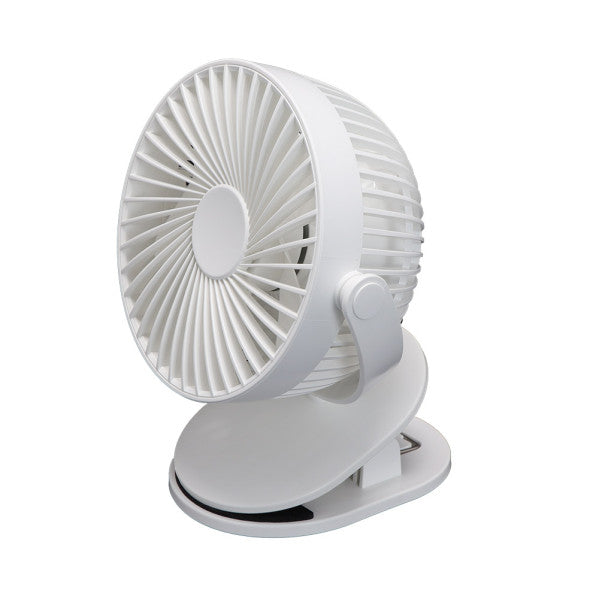 Ventilador sobremesa con pinza Peñafiel blanco de Fabrilamp, detalle de las aspas.